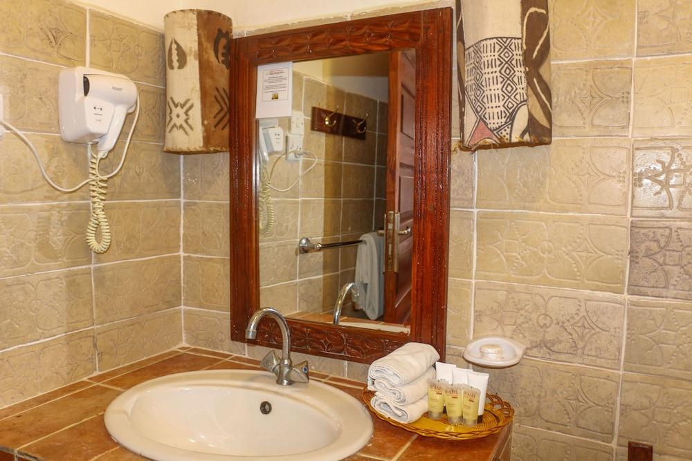 African Sun Sand Sea Beach Resort & Spa Bwejuu Εξωτερικό φωτογραφία