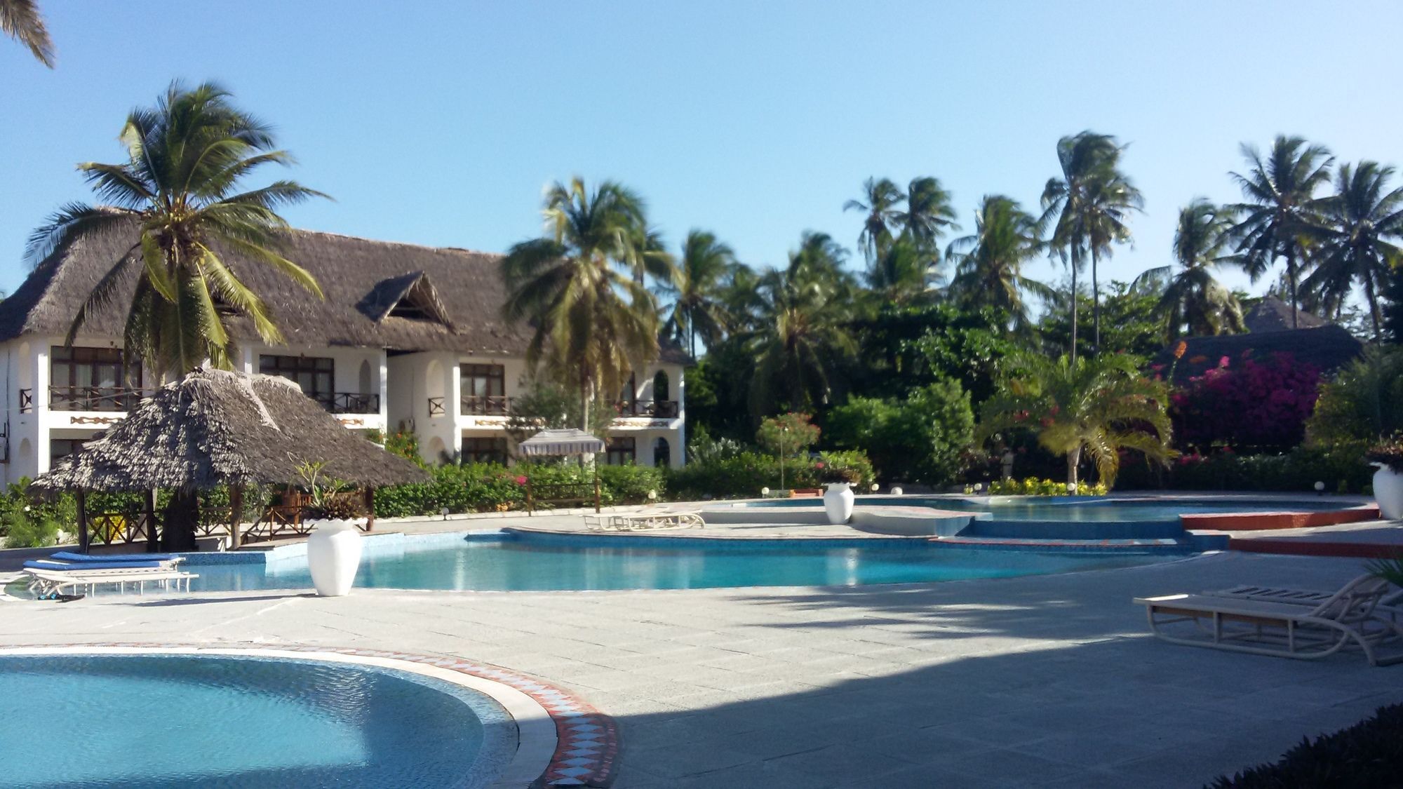 African Sun Sand Sea Beach Resort & Spa Bwejuu Εξωτερικό φωτογραφία