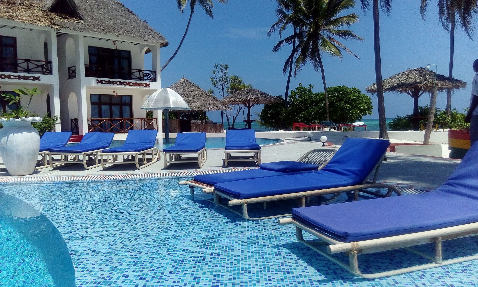 African Sun Sand Sea Beach Resort & Spa Bwejuu Εξωτερικό φωτογραφία