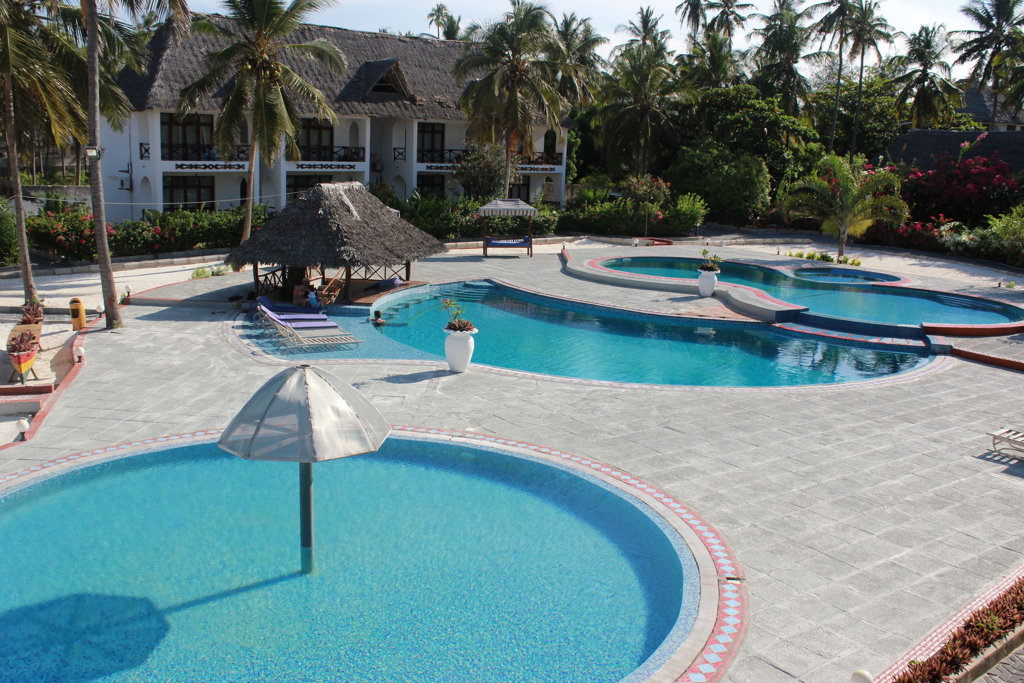African Sun Sand Sea Beach Resort & Spa Bwejuu Εξωτερικό φωτογραφία